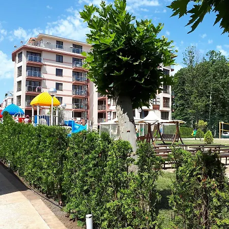 Sunny Beach Apartment *